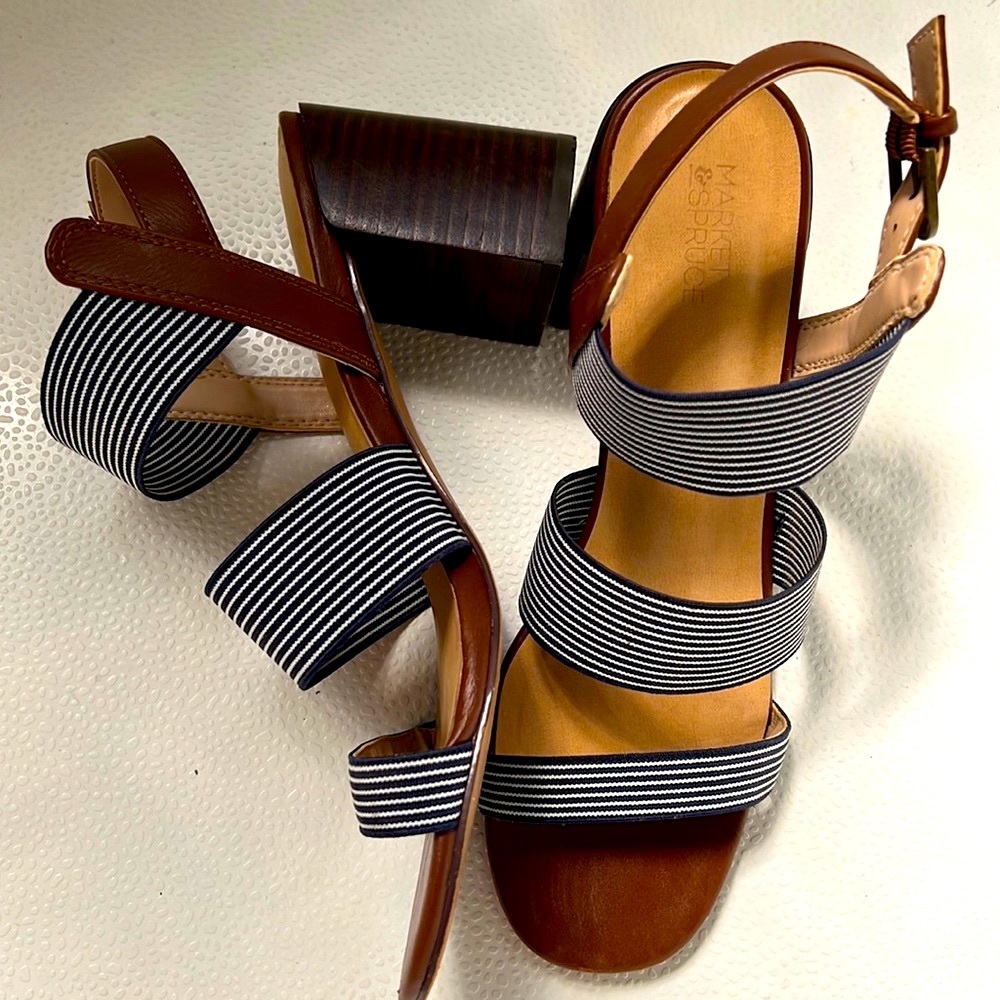 Market & Spruce Block Heels Stretchy Adjustable Bands Size 8.5/9